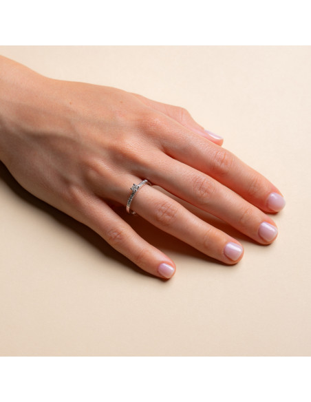 Anello Solitario Oro Bianco 18kt Diamanti AN825046