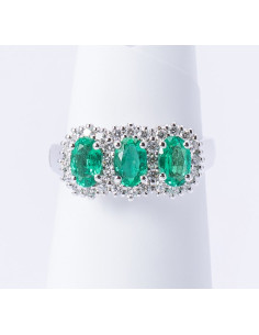 Anello Trilogy Oro Bianco 18kt Smeraldi Ovali e Diamanti AN825008