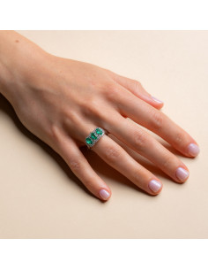 Anello Trilogy Oro Bianco 18kt Smeraldi Ovali e Diamanti AN825008 2