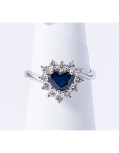 Anello Oro Bianco 18kt Zaffiro a Cuore e Diamanti AN825020