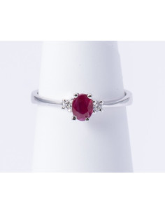 Anello Oro Bianco 18kt Rubino Ovale e Diamanti AN825032