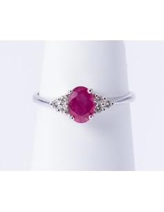 Anello Oro Bianco 18kt Rubino Ovale e Diamanti AN825034