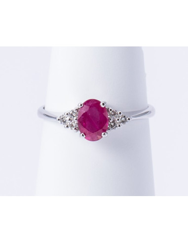 Anello Oro Bianco 18kt Rubino Ovale e Diamanti AN825034
