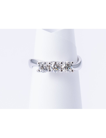 Anello Trilogy Oro Bianco 18kt Diamanti AN825037